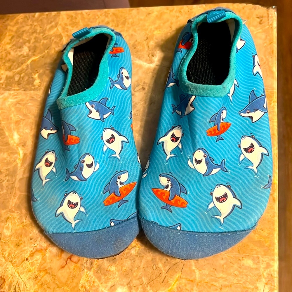 WateLves brand. Size 30/31 for 5 years old boy